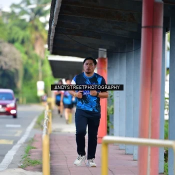 Runner Photo 7645444