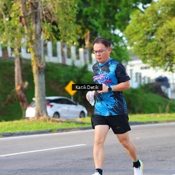 Runner Photo 7645449
