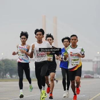 Runner Photo 7645458
