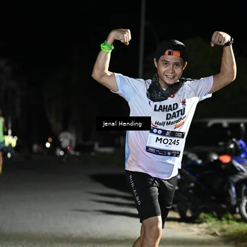 Runner Photo 7645463