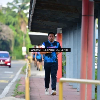 Runner Photo 7645472