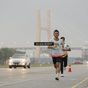 Runner Photo 7645489
