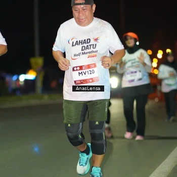 Runner Photo 7645515