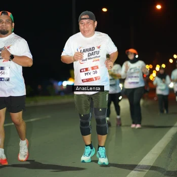 Runner Photo 7645516