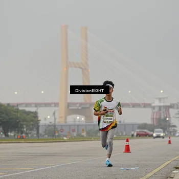 Runner Photo 7645541