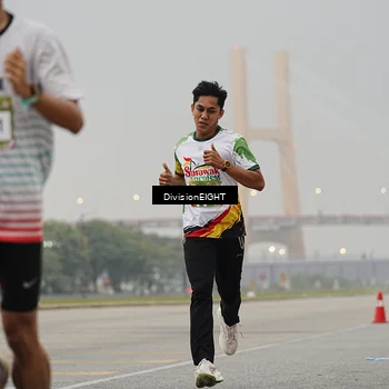 Runner Photo 7645557