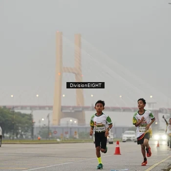 Runner Photo 7645558