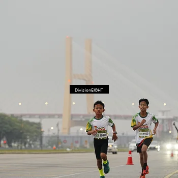 Runner Photo 7645559