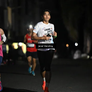 Runner Photo 7645560