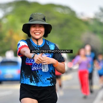 Runner Photo 7645564