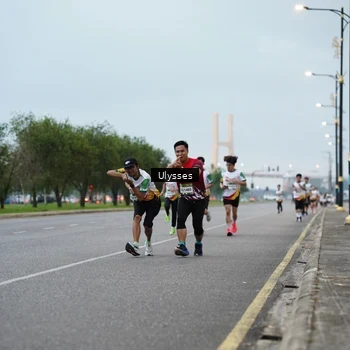 Runner Photo 7645568