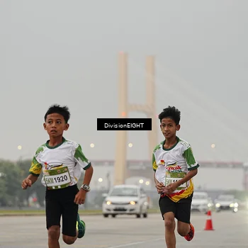 Runner Photo 7645577