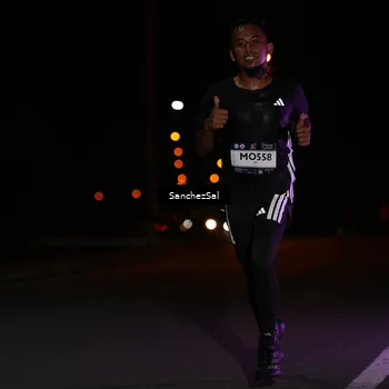 Runner Photo 7645590