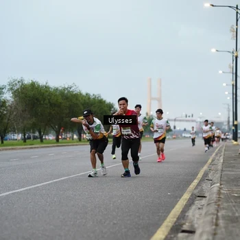 Runner Photo 7645591
