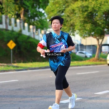 Runner Photo 7645597