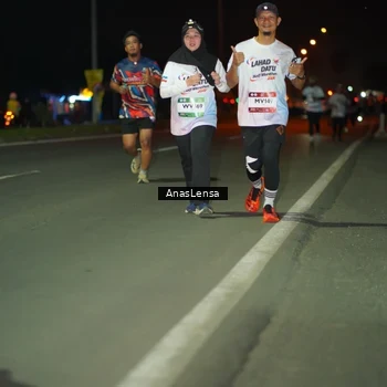Runner Photo 7645601