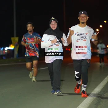 Runner Photo 7645611