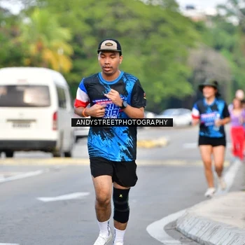 Runner Photo 7645616