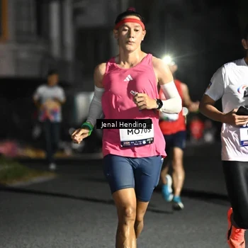 Runner Photo 7645625