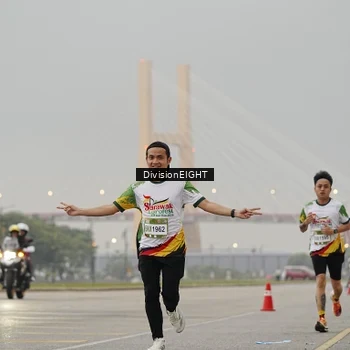 Runner Photo 7645629