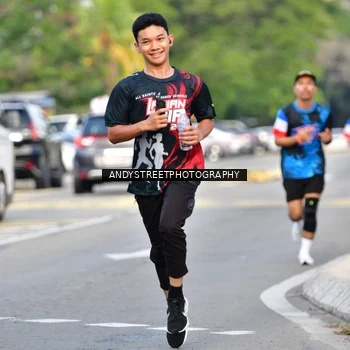 Runner Photo 7645630