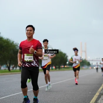 Runner Photo 7645648