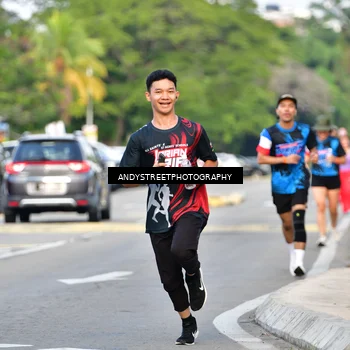 Runner Photo 7645649