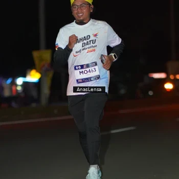 Runner Photo 7645678