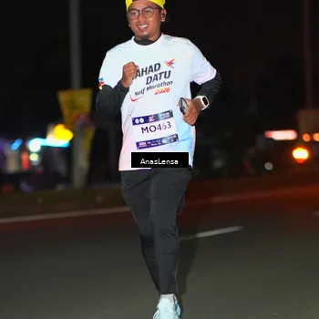 Runner Photo 7645685