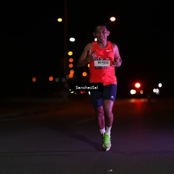 Runner Photo 7645698