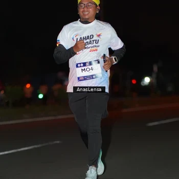 Runner Photo 7645699