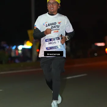 Runner Photo 7645702