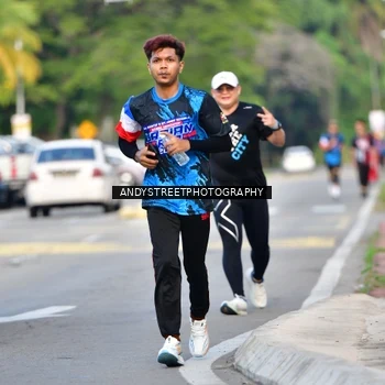 Runner Photo 7645711