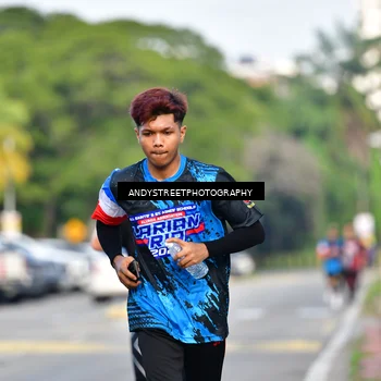 Runner Photo 7645712