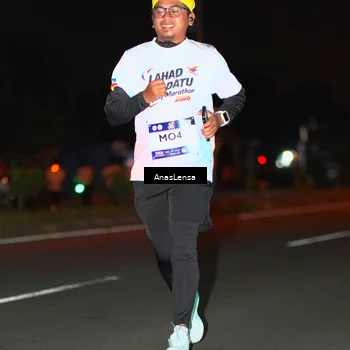 Runner Photo 7645716
