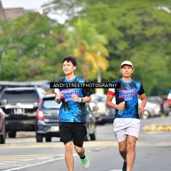 Runner Photo 7645725