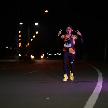 Runner Photo 7645728