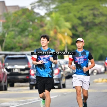 Runner Photo 7645734