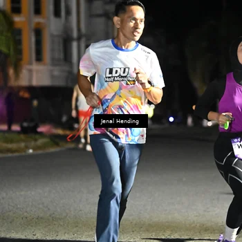 Runner Photo 7645758