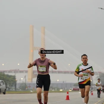 Runner Photo 7645769