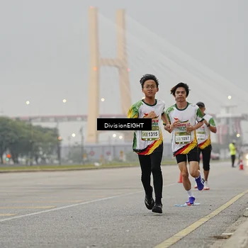 Runner Photo 7645780
