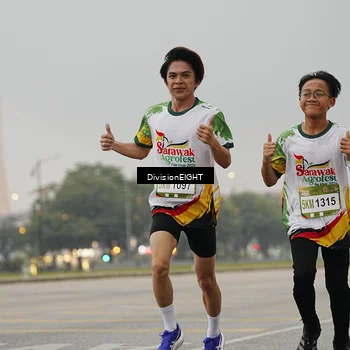 Runner Photo 7645782