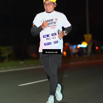 Runner Photo 7645791