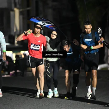 Runner Photo 7645797