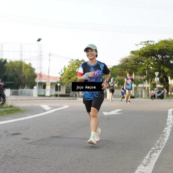 Runner Photo 7645810
