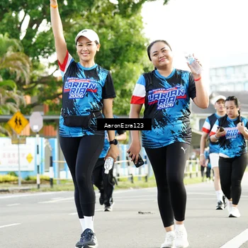 Runner Photo 7645823