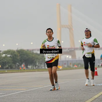 Runner Photo 7645850