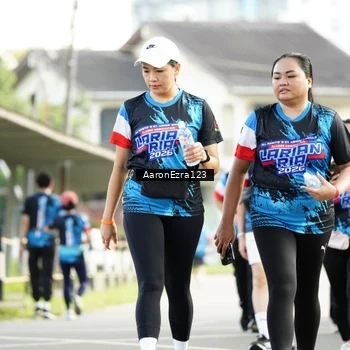 Runner Photo 7645856