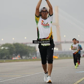 Runner Photo 7645881