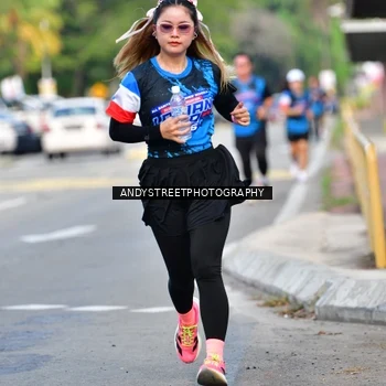Runner Photo 7645905